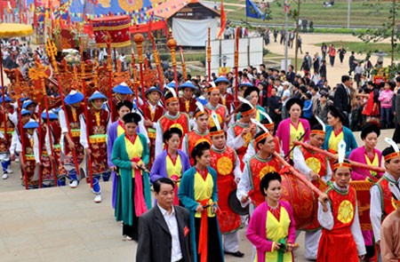Semua kecamatan di sekitar Cagar sejarah Kuil Raja Hung menyiapkan upacara prosesi - ảnh 1