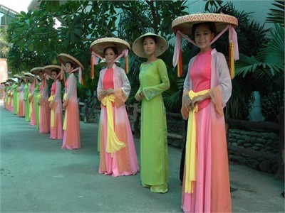 Pakaian tradisional  dari wanita etnis Kinh - ảnh 2