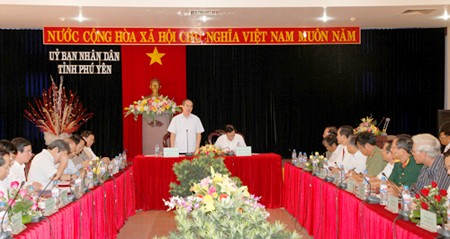 Deputi PM Vietnam Nguyen Thien Nhan melakukan kunjungan kerja di provinsi Phu Yen - ảnh 1