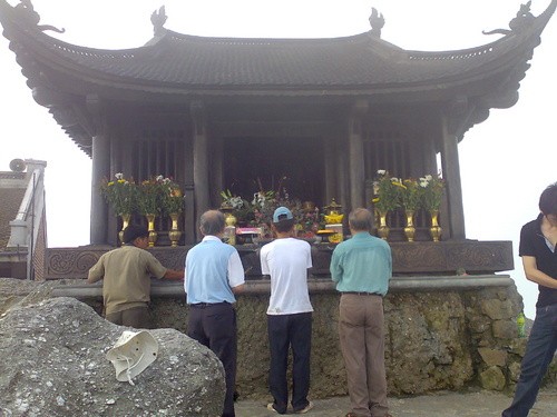 Yen Tu-Quang Ninh: Tempat wisata  spiritualitas yang terkenal di Vietnam - ảnh 3