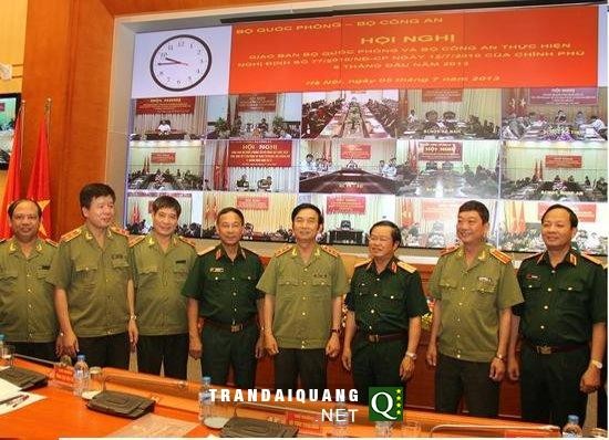 Konferensi online tentang  pembelaan keamanan nasional antara Kementerian Keamanan Publik dan Kementerian Pertahanan Vietnam - ảnh 1