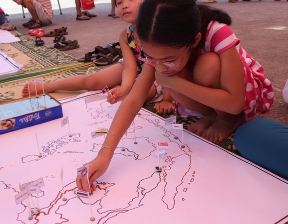 Bergembira dengan Festival Medio Musim Rontok,  sambil  menguak tabir Asia Tenggara - ảnh 2