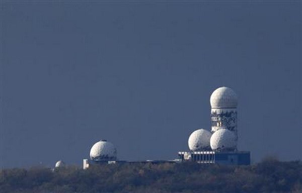 AS dan Jerman mengadakan perundingan tentang perjanjian rahasia antar-badan  intelijen. - ảnh 1