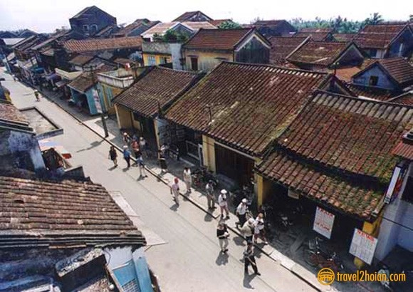 Sektor kota kuno Hoi An dalam mata  para wisatawan mancanegara - ảnh 1