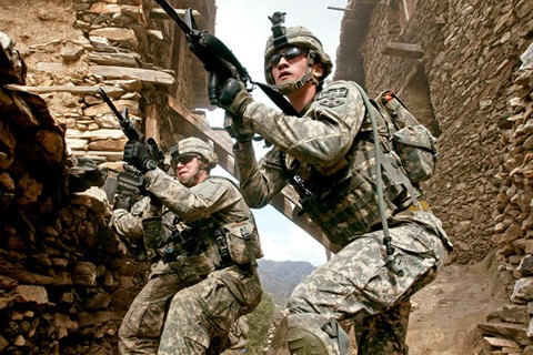 AS mempertimbangkan akan mempertahankan 10 000 serdadunya di Afghanistan. - ảnh 1
