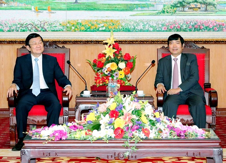 Presiden Vietnam, Truong Tan Sang  melakukan kunjungan kerja di provinsi Vinh Phuc - ảnh 1