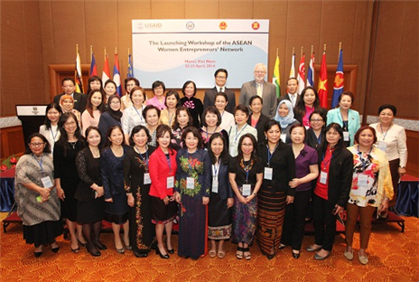 AWEN - Tempat sandaran bagi wanita pengusaha ASEAN dalam proses  integrasi - ảnh 2