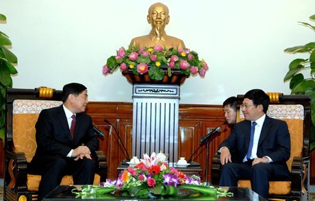 Deputi PM, Menlu Vietnam Pham Binh Minh menerima Wakil Sekretaris  Provinsi Yunnan, Tiongkok - ảnh 1