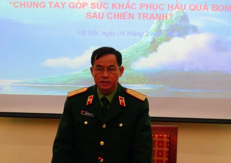 Vietnam aktif  mendorong kerjasama  dalam ASEAN dalam mengatasi akibat bom dan ranjau - ảnh 1