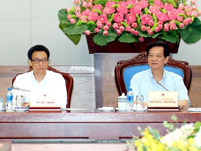 PM Vietnam Nguyen Tan Dung : Berfokus mengatasi kesulitan  untuk Zona Teknologi  Tinggi Hoa Lac - ảnh 1