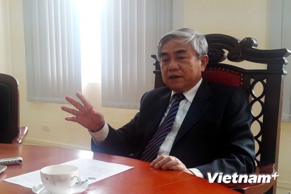 Menteri Ilmu Pengetahuan dan Teknologi Nguyen Quan mengadakan  pertemuan dengan  wakil dari para intelektual  orang Vietnam di Kanada - ảnh 1