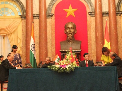 Vietnam dan India memperkuat kerjasama di banyak bidang. - ảnh 2
