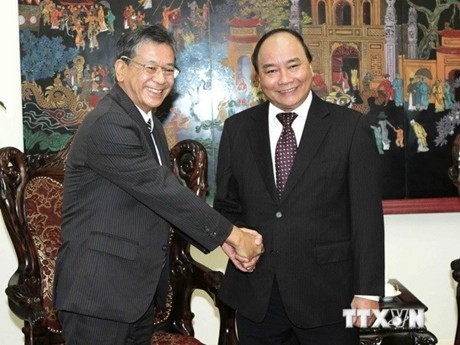 Deputi PM Vietnam, Nguyen Xuan Phuc  menerima Dubes Jepang untuk Vietnam, Hiroshi Fukada - ảnh 1