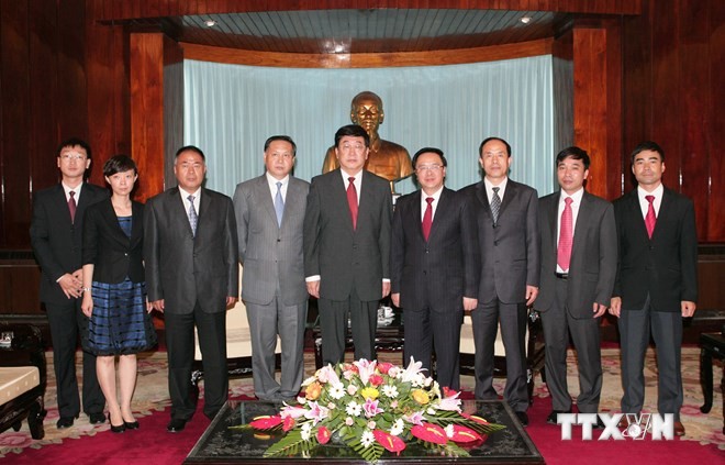 Vietnam dan Tiongkok berharakan akan memperkuat kerjasama dalam  pekerjaan pembangunan Partai. - ảnh 1