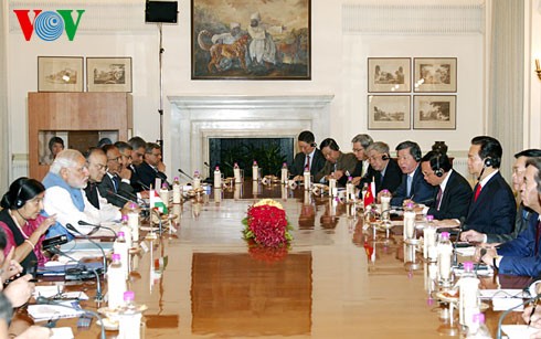 Vietnam dan India sepakat memperkuat hubungan kerjasama di semua bidang - ảnh 1