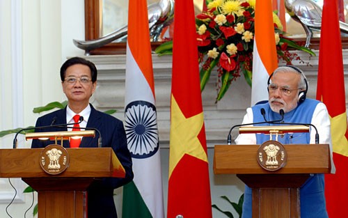 Vietnam dan India sepakat memperkuat hubungan kerjasama di semua bidang - ảnh 2
