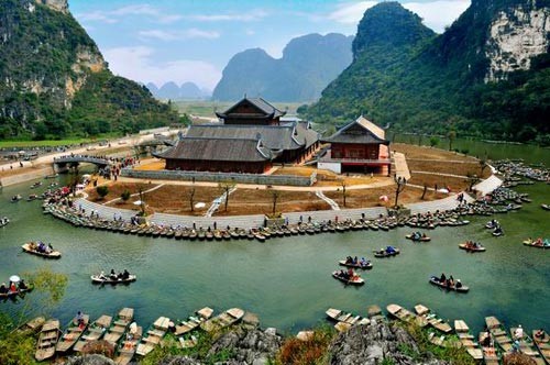 Mengunjungi  provinsi Ninh Binh -  daerah bumi  ibukota kuno - ảnh 2