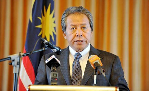 ASEAN  terus  menjadi titik berat  dalam politik luar negeri dari Malaysia - ảnh 1