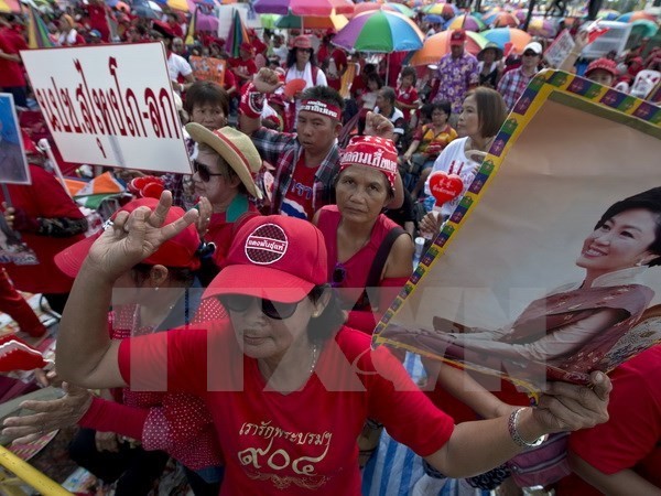 Thailand memenjarakan 15  anggota gerakan “Baju Merah”. - ảnh 1