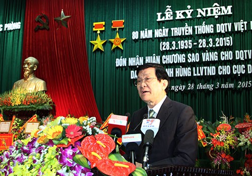 Presiden Vietnam, Truong Tan Sang menghadiri upacara peringatan ultah ke-80 berdirinya  pasukan milisia bela diri Vietnam dan Kongres VCCI. - ảnh 1
