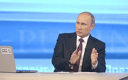 Pertanyaan-pertanyaan Presiden Vladimir  Putin mendapatkan dukungan dari warga - ảnh 1