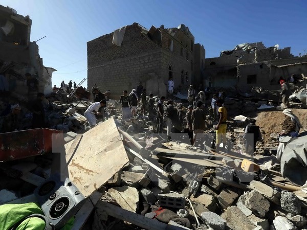 Pasukan aliansi  Arab  mempelajari gencatan senjata  kemanusiaan di Yaman. - ảnh 1