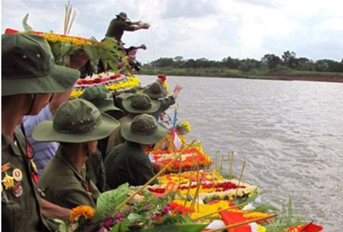Provinsi Quang Tri  mengembangkan pariwisata kenangan  datang kembali ke  medan perang masa dulu - ảnh 3