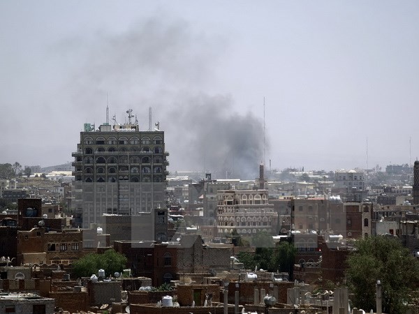 Kaum milisi Houthi sepakat mengadakan dialog jika pasukan koalisi Arab menghentikan serangan udara - ảnh 1