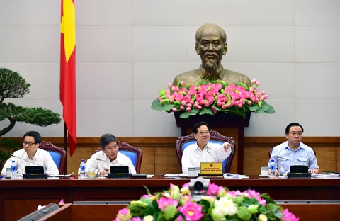 PM Nguyen Tan Dung meminta supaya memperhebat  reformasi prosedur administrasi di bidang  sumber daya alam dan lingkungan hidup - ảnh 1