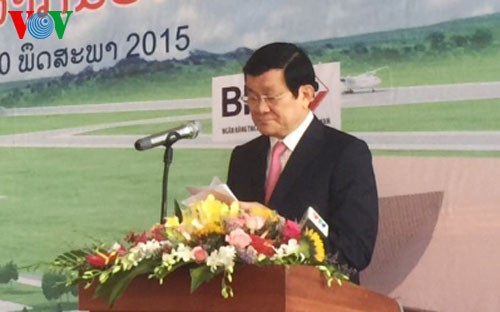 Presiden Vietnam, Truong Tan Sang menghadiri upacara peresmian bandara internasional Attapeu - ảnh 2