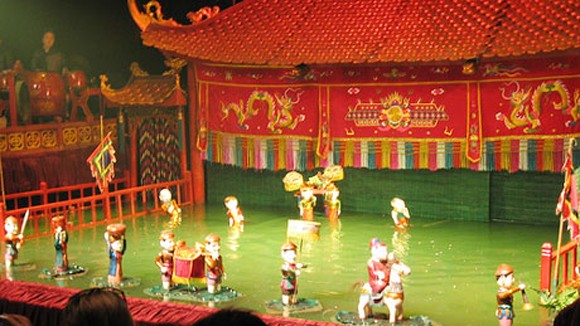 Wayang golek air dan musik tradisional Vietnam mandapat sambutan  hangat di Norwegia. - ảnh 1