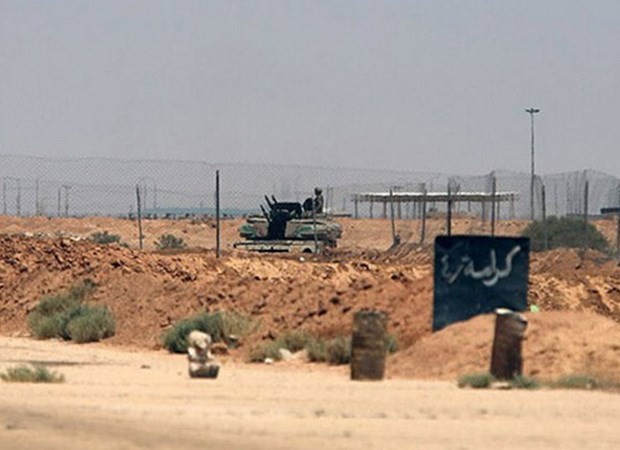 Irak menutup pintu koridor perbatasan satu-satunya dengan Jordania untuk mengisolasi IS - ảnh 1