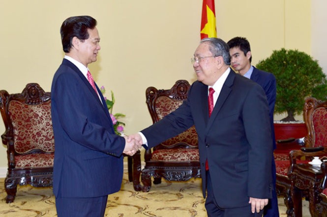 PM Vietnam Nguyen Tan Dung menerima  Gubernur Bank Sentral Myanmar, Kyaw Kyaw Maung - ảnh 1