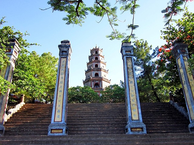 Mengunjungi  ibukota kuno Hue - daerah  yang romantis - ảnh 3
