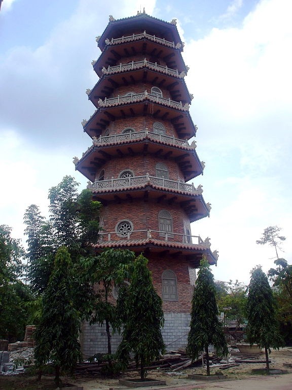 Paogda-pagoda Hue – arsitektur yang khas di Vietnam - ảnh 4