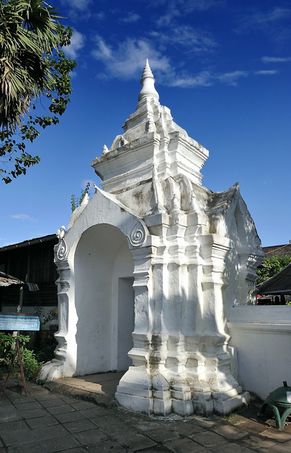 Ibukota kuno Luang Prabang dengan program  konservasi  pusaka - ảnh 12