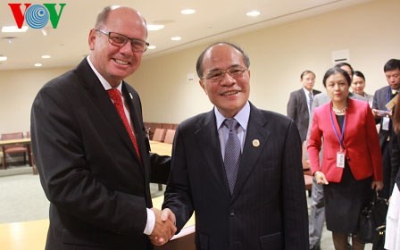 Ketua MN Nguyen Sinh Hung mengadakan pertemuan-pertemuan diplomatik  yang penting di AS - ảnh 2