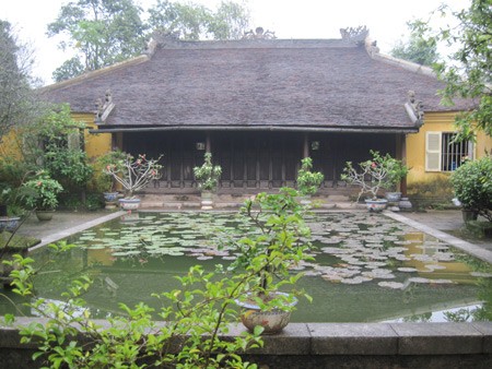 Rumah pekarangan  di kota Hue - tempat yang aman tenteram di bumi ibukota kuno - ảnh 2