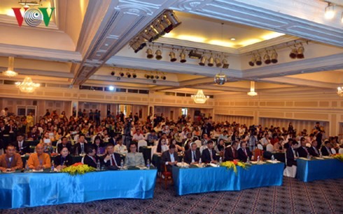 Badan-badan usaha Vietnam-Thailand  menuju ke  Komunitas Ekonomi ASEAN - ảnh 1