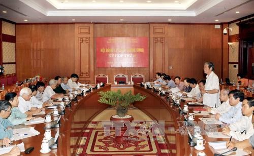 Sidang ke-16 Dewan Teori Komite Sentral Partai Komunis Vietnam - ảnh 1