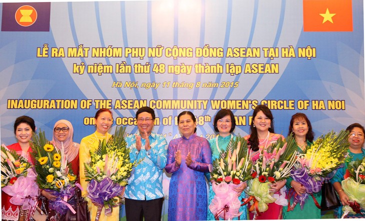 Vietnam dan negara-negara ASEAN memperkuat kerjasama melaksanakan kesetaraan gender di kalangan tenaga kerja dan pekerjaan - ảnh 1