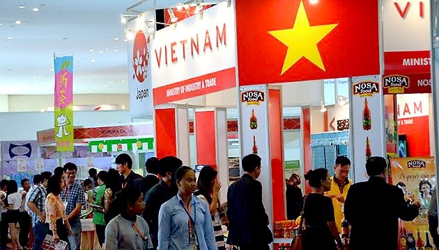 Vietnam menghadiri  “Pekan Raya Ekspor-Impor  Kamboja”. - ảnh 1