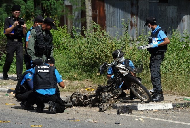Para  milisi Islam  menyerang Kantor  Pemerintah dan polisi di Thailand Selatan. - ảnh 1