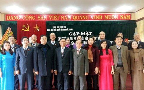Banyak daerah di Vietnam memperingati ultah ke-70 Pemilu pertama MN Vietnam. - ảnh 1