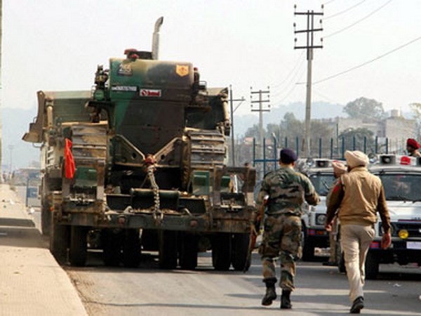 India mendesak Pakistan supaya bertindak setelah serangan terhadap pangkalan angkatan udara Pathankot - ảnh 1
