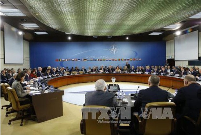 NATO sepakat memperkuat kehadiran militer  di Eropa Timur - ảnh 1