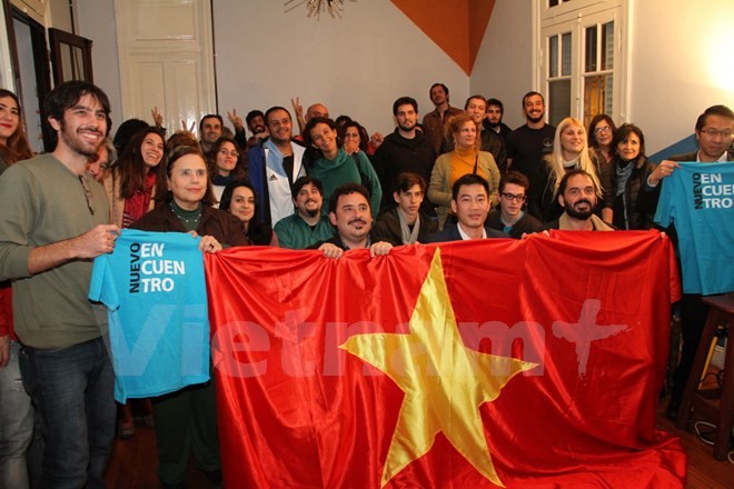 Memperingati ultah ke-41 hari pembebasan total Vietnam Selatan  (30 April) di luar negeri - ảnh 1