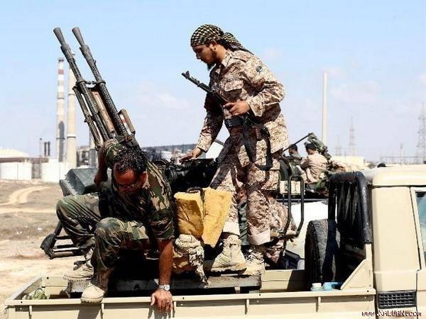 Pasukan Libia anti IS mencapai kemajuan-kemajuan besar di Sirte - ảnh 1