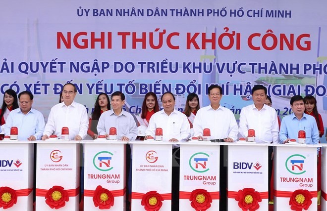 Acara membangun proyek mengatasi keempohan karena pasang naik air di kawasan kota Ho Chi Minh - ảnh 1