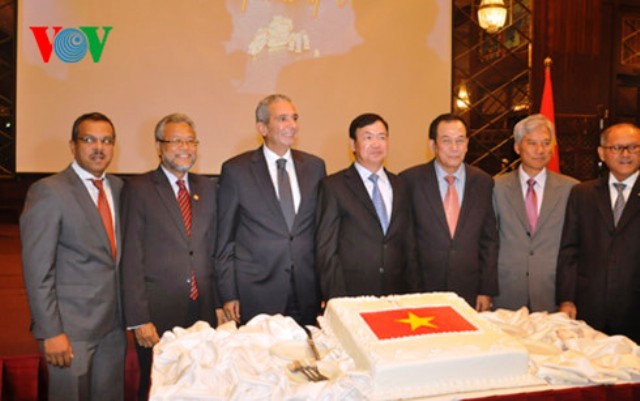Aktivitas-aktivitas memperingati ultah ke-71  Hari Nasional Vietnam di luar negeri - ảnh 1